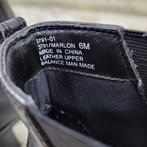 Croft & Barrow Marlon Black Leather Block Heel Chelsea Ankle Boots Womens Size 6 - Picture 10 of 10